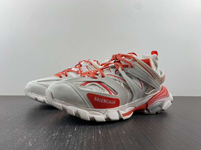 blcg track sneaker 542436 w1gc4 9064