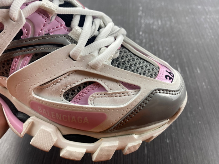 blcg track sneaker 542436 w2f59 9041