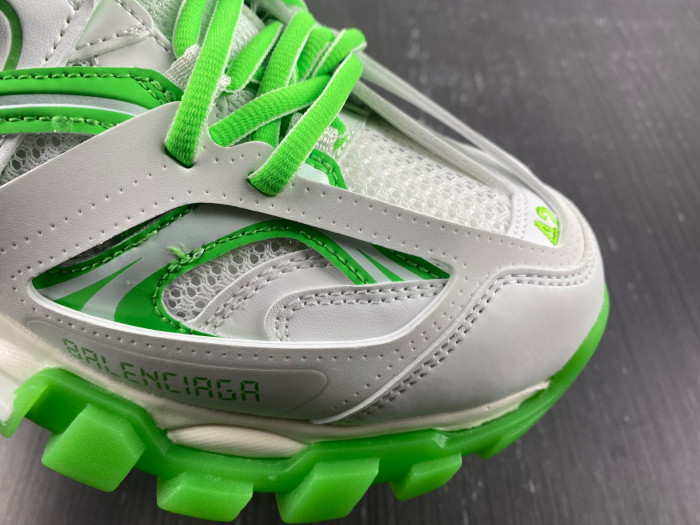 blcg track white green 542436 w3nu2 9035