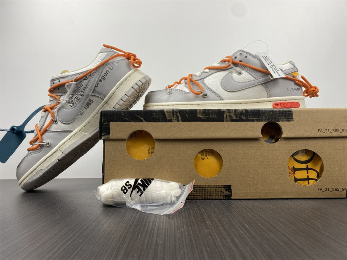nike dunk low lot 44 dm1602-104