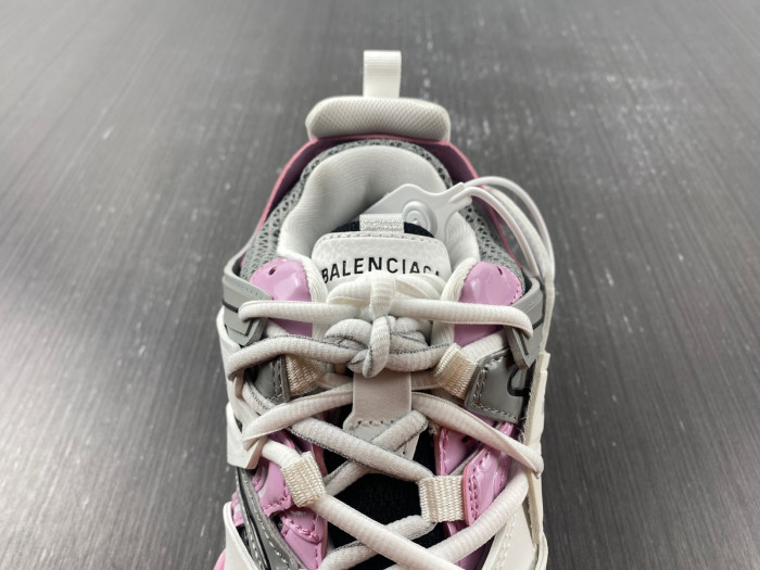 blcg track sneaker 542436 w2f59 9041