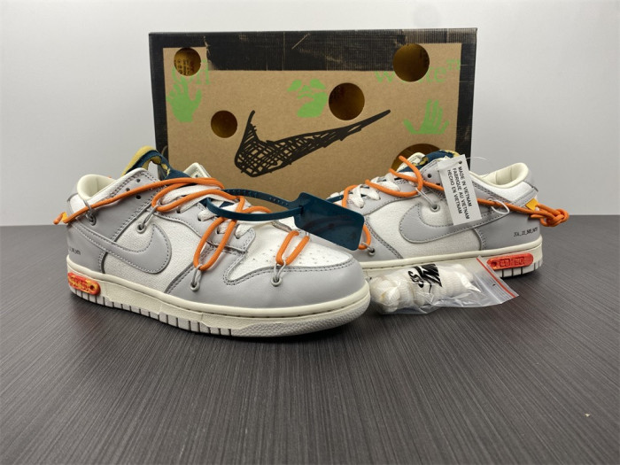nike dunk low lot 44 dm1602-104