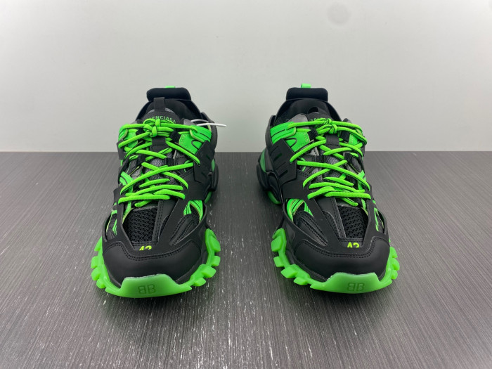 blcg track black green 542436 w3nu2 1035