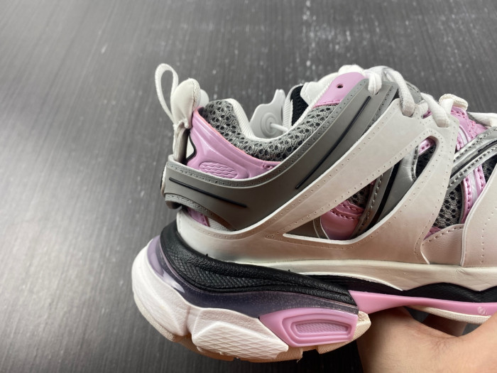 blcg track sneaker 542436 w2f59 9041