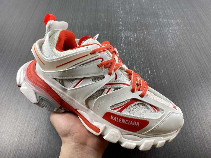 blcg track sneaker 542436 w1gc4 9064