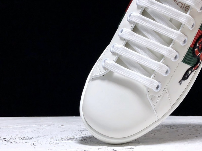gucc ace embroidered low-top sneaker white with snake