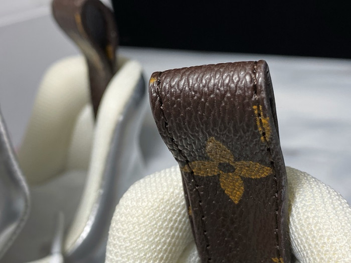 louiv archlight sneaker