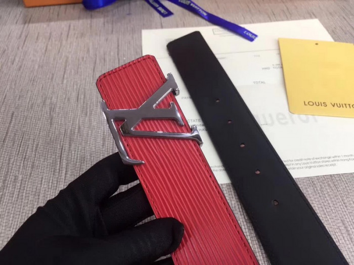 lou*s vu*tt belt