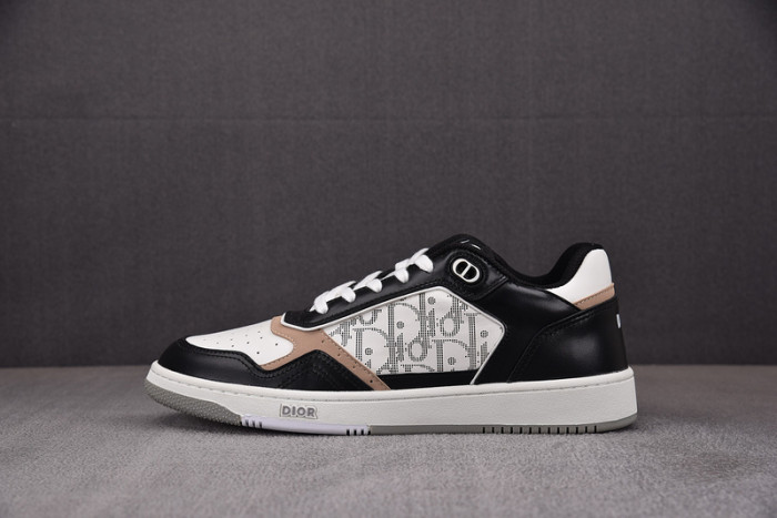 d10r b27 sneaker