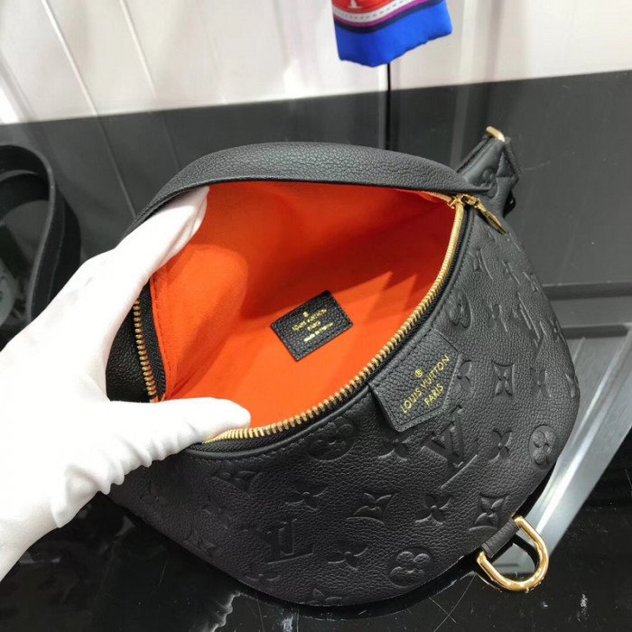 louiv bumbag m44812