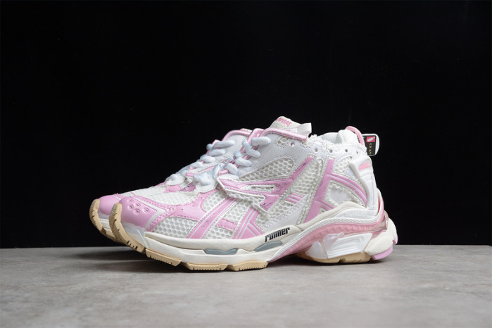 blcg runner 677402-w2rb3-9059