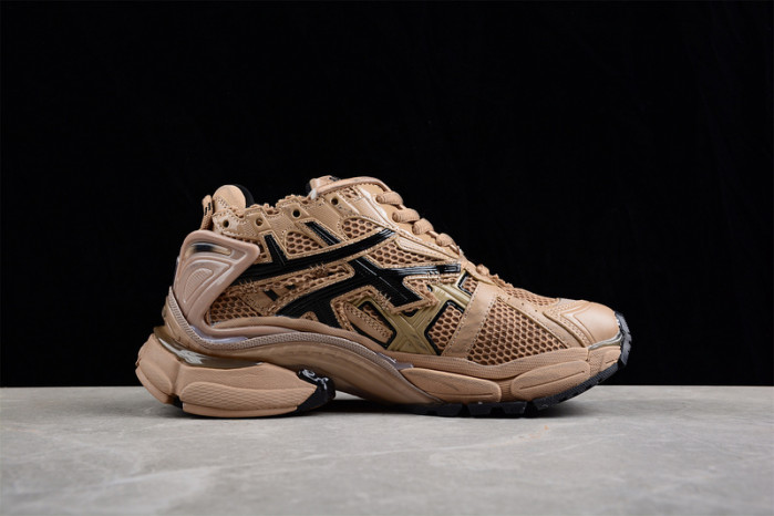 blcg runner 677402 w1ra8 0125