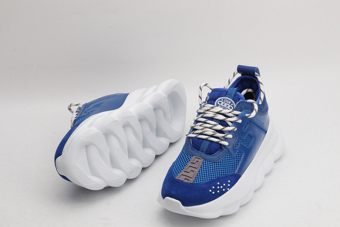 vers sneakers