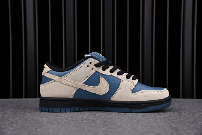 nike sb dunk low light cream thunderstorm bq6817-200