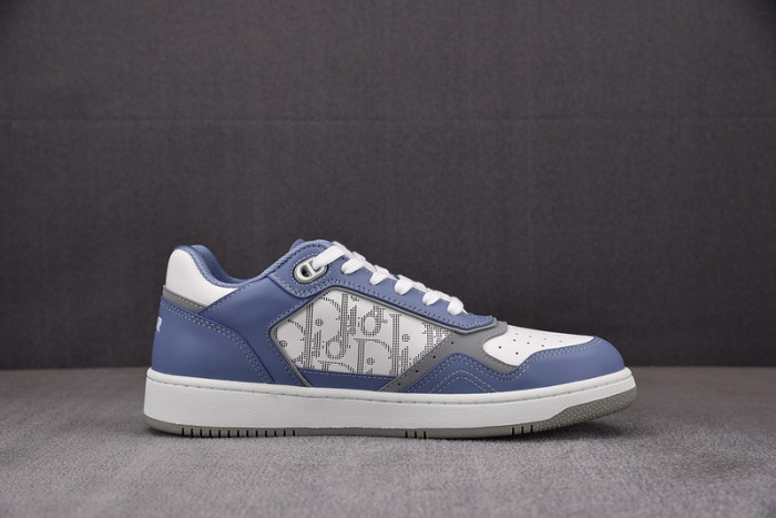 d10r b27 sneaker