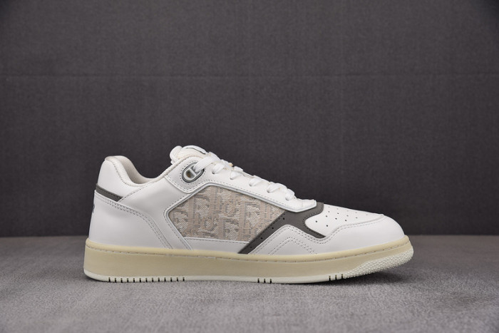 d10r b27 sneaker