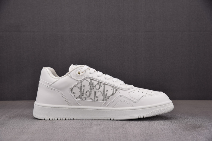 d10r b27 sneaker
