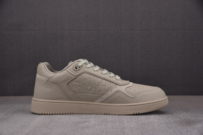 d10r b27 sneaker