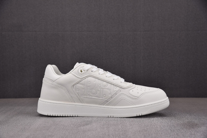 d10r b27 sneaker