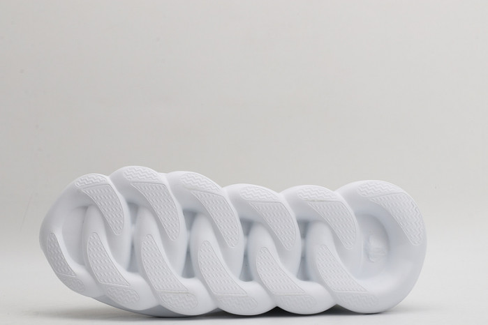 vers sneakers