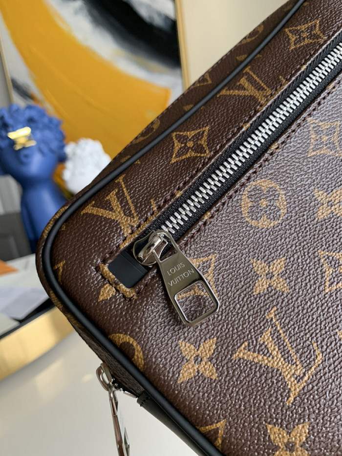 louiv bag 24*16*6cm