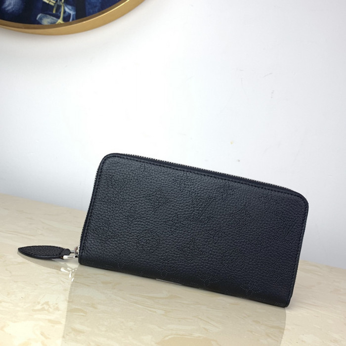 louiv wallet 19*10*1cm