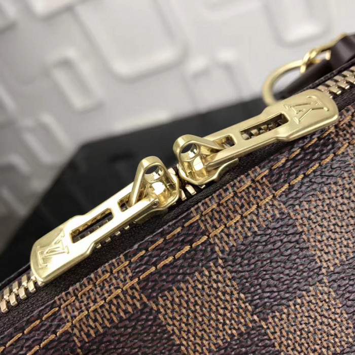 louiv alma bb handbag m53152