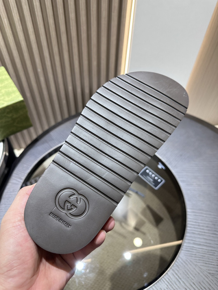 gucc slide