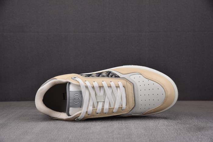 d10r b27 sneaker