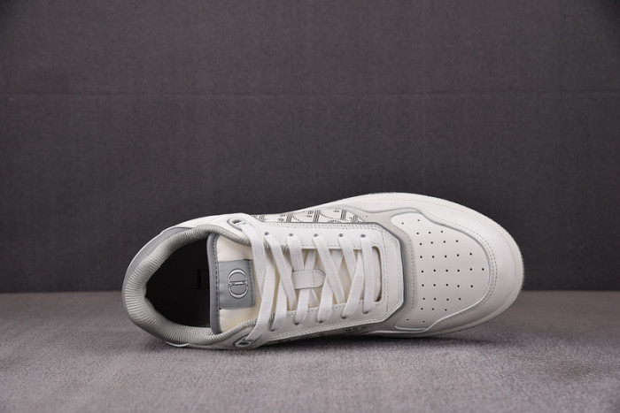 d10r b27 sneaker