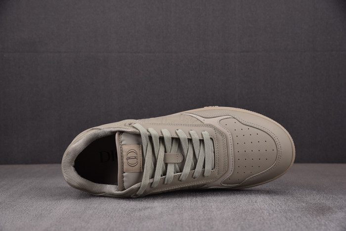 d10r b27 sneaker