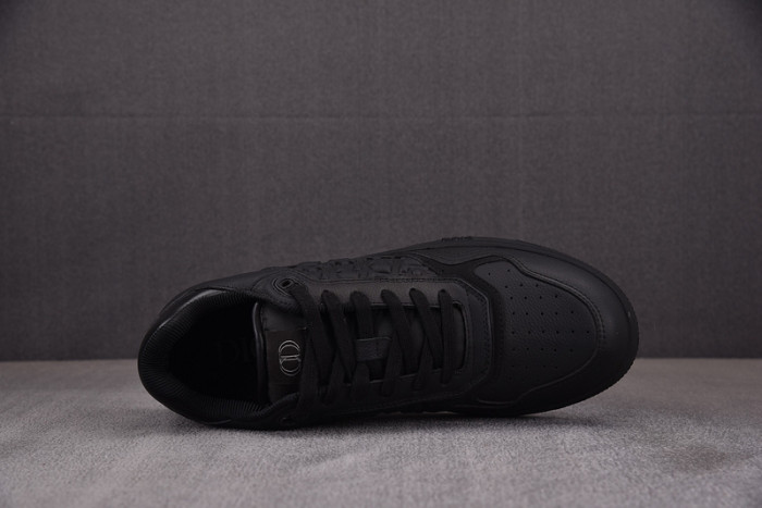 d10r b27 sneaker