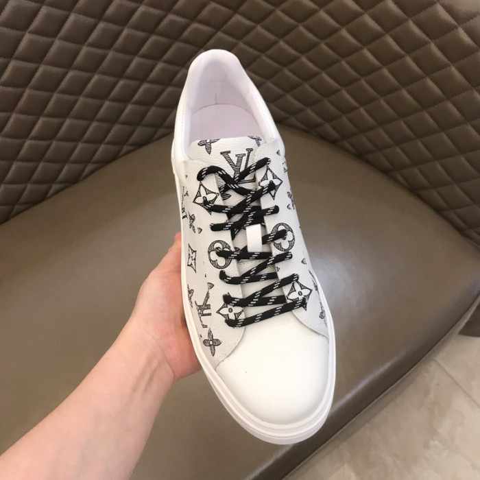 louiv beverly hills sneaker