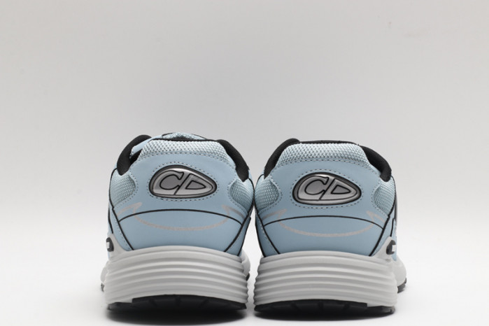 d10r b30 sneaker