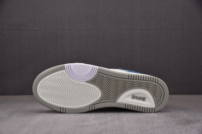 d10r b27 sneaker