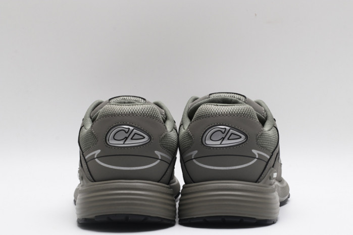 d10r b30 sneaker