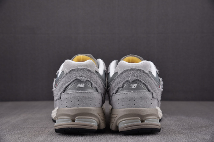 new balance 2002r protection pack grey m2002rdm