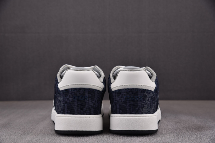 d10r b27 sneaker