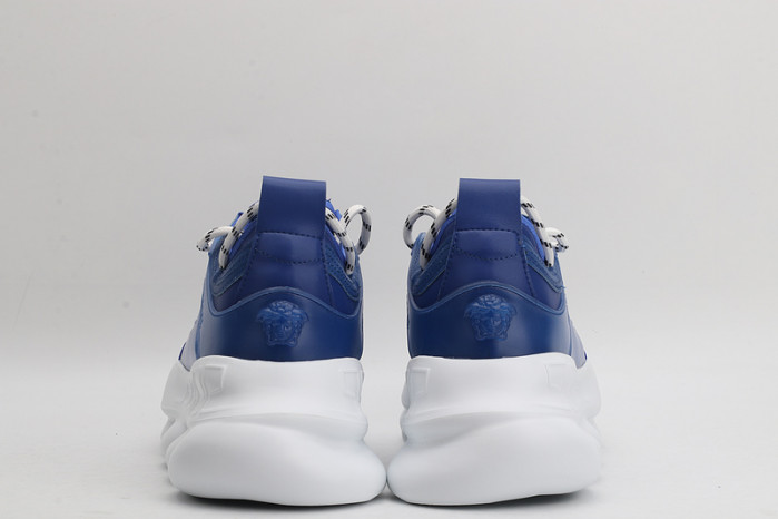 vers sneakers