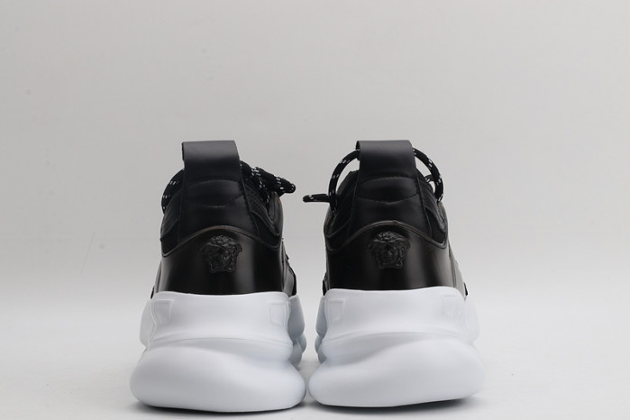 vers sneakers