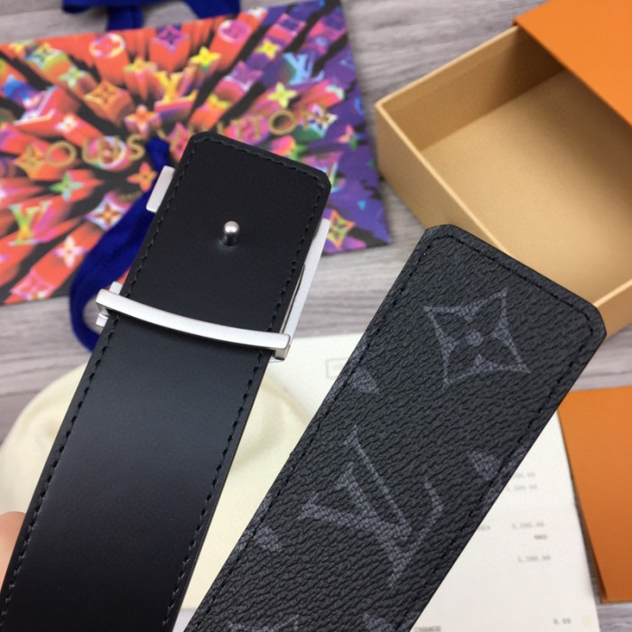 lou*s vu*tt belt