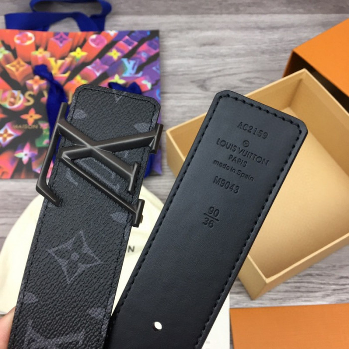 lou*s vu*tt belt