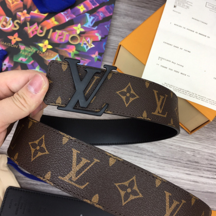 lou*s vu*tt belt