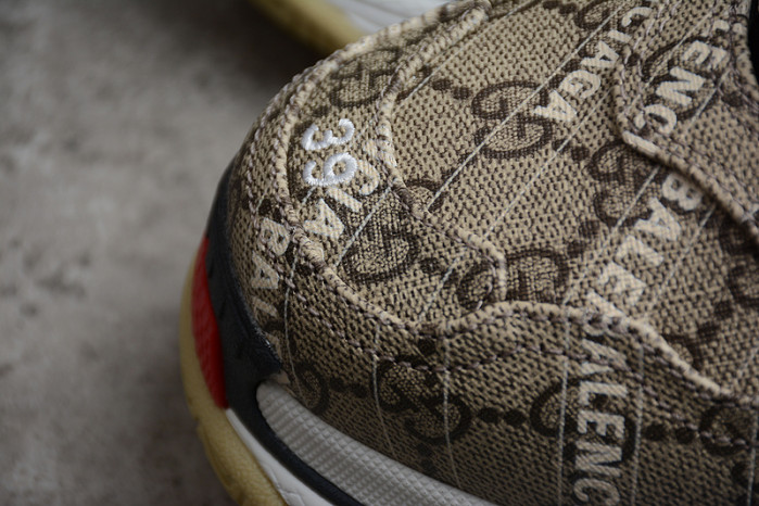 gucc x Ba*len*cia*ga triple s sneaker 681066 ulz10 9795