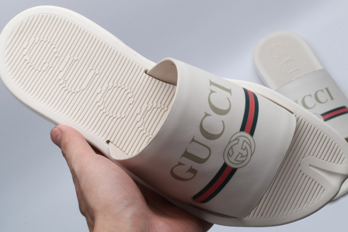 gucc slide