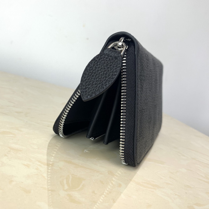 louiv wallet 19*10*1cm