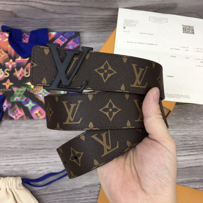lou*s vu*tt belt
