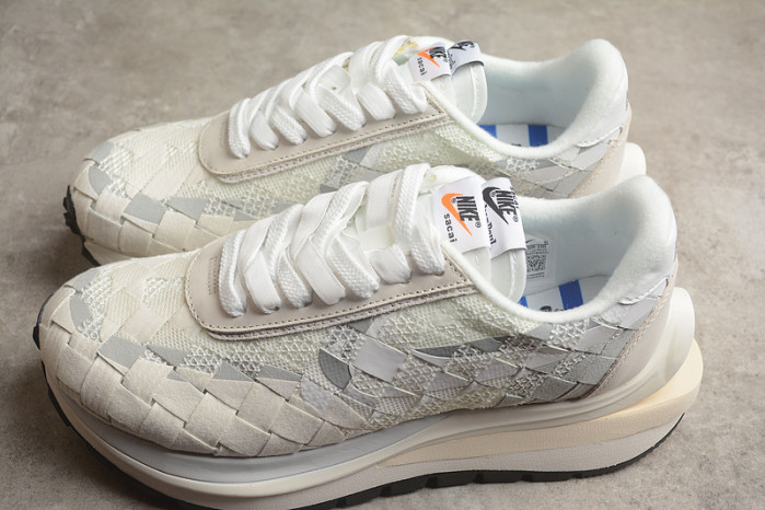 sacai x nike waffle woven green gusto dr5209 100