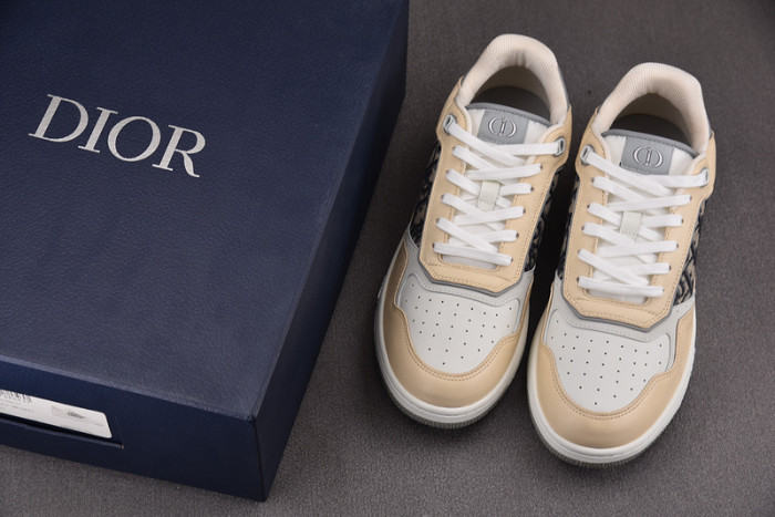 d10r b27 sneaker