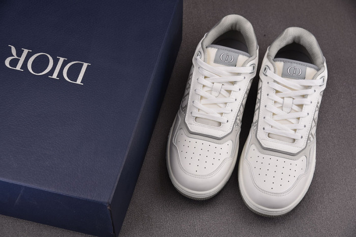 d10r b27 sneaker